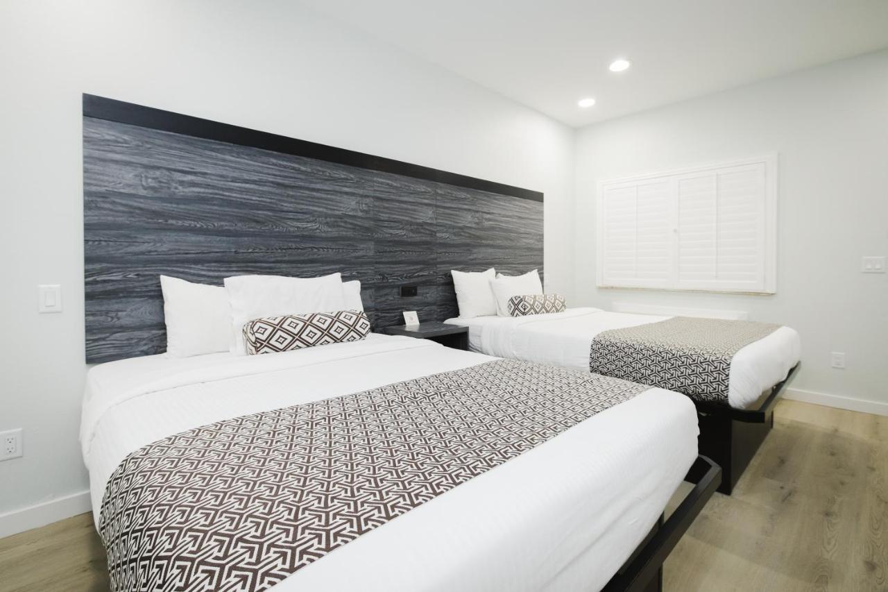 Sapphire Inn & Suites Deer Park Ngoại thất bức ảnh