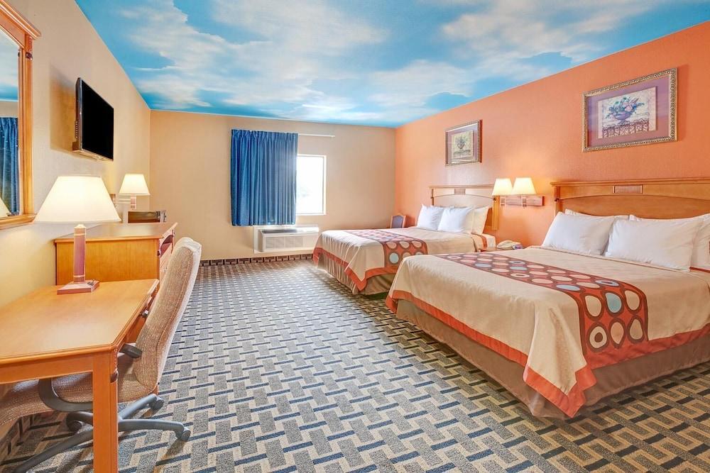 Sapphire Inn & Suites Deer Park Ngoại thất bức ảnh